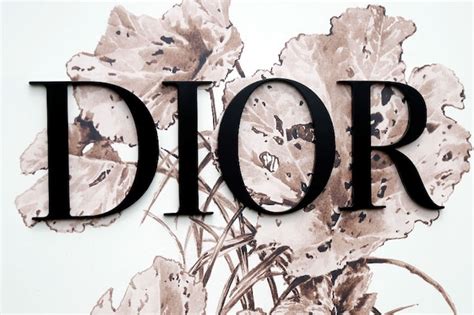 Dior invites 10 artists to re